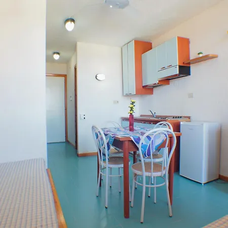 Simplistic In With Garden Apartment Olbia