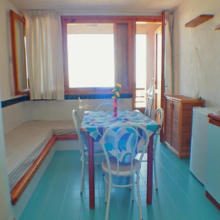 Simplistic In With Garden * Olbia