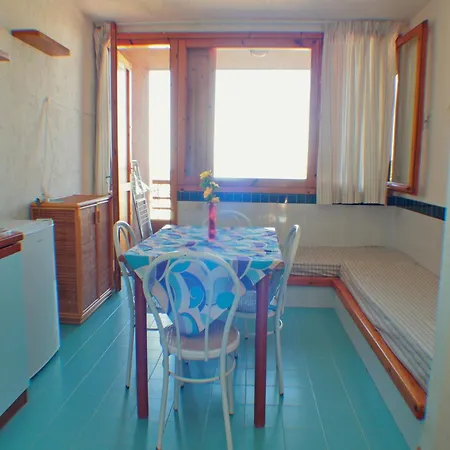 Simplistic In With Garden Apartment Olbia